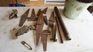 Miscellaneous Vintage Hinges, Etc.--Painted Pail W Handle--Clayton Mark & Co Pipe or Valve