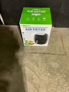 lot 38 image: GoWISE USA 8-in-1 5.8 Qt. Black Electric Air Fryer with Recipe Book. See Pictures