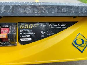 lot 100 image: QEP 7 Inch Wet Tile Saw