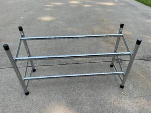 lot 105 image: Expandable Metal Shoe Rack