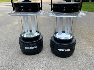 lot 110 image: 2 Ray-O Vac Battery Operated Lanterns