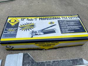 lot 111 image: QEP 13 Inch Tile Cutter