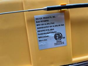 lot 113 image: Vector Power On Board Recharge Center 400 Watts