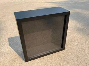 lot 114 image: Shadow Box Display Piece