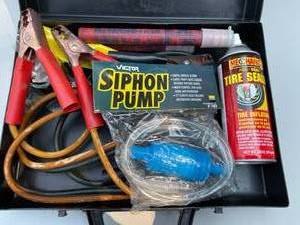 lot 127 image: Auto Kit