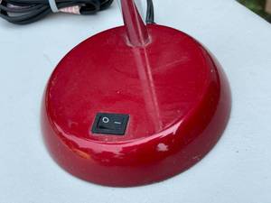 lot 139 image: Electric Flexible Arm Desk Lamp