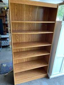 lot 142 image: 6 Shelf Wooden Bookcase With Adjustable Shelves