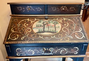lot 3 image: Vintage Painted Drop Down Secretary Style Desk