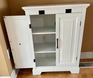 lot 38 image: Decorative White Two Door Cabinet