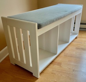 lot 37 image: Storage Bench
