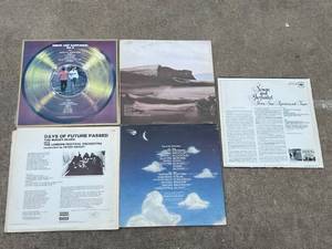 lot 175 image: Simon & Garfunkel and Moody Blues Albums