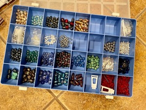 lot 212 image: Jewelry Making Supplies and More