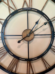 lot 223 image: Wonderful Wall Clock