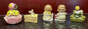 lot 234 image: 4 Sets of Salt and Pepper Shakers