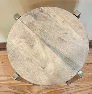 lot 228 image: Petite Wood Top Accent Table