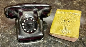 lot 238 image: 3 Sets of Salt and Pepper Shakers