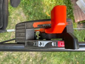lot 194 image: Black nd Decker 10 Inch Rechargeable Chainsaw w Charger