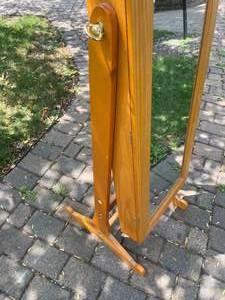 lot 340 image: Jewelry Storage Cabinet w Floor Mirror Door