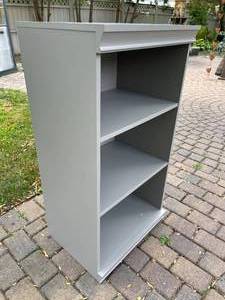 lot 342 image: Gray Wooden 3 Shelf Storage Piece