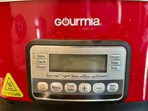 lot 261 image: Radiant Red Gormia 11 in One Deluxe Multicooker