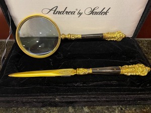 lot 259 image: Andrea by Sadek Desk Set