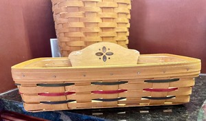 lot 265 image: 2 Longaberger Baskets