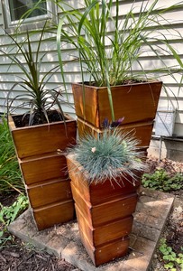 lot 299 image: 3 Metal Planters