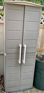 lot 321 image: Plastic Storage Cabinet
