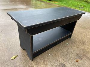 lot 365 image: Wooden Accent Table
