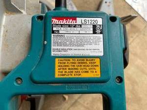 lot 389 image: Makita 12 Inch Table Saw