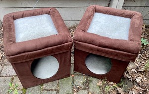 lot 466 image: Cute Cat Cubbies