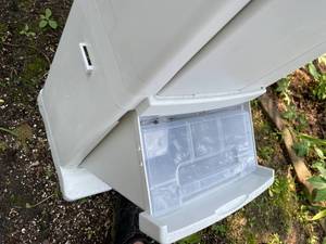 lot 449 image: White Plastic Gardening Bin Storage Unit