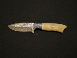 Beautiful Damascus steel knife