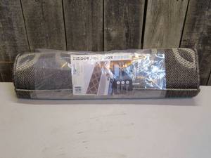 lot 24 image: Studio by Brown Jordan 26 x 72 IndoorOutdoor Runner Links Pewter Rope