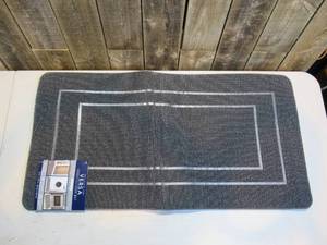 lot 32 image: Town & Country Living Versa IndoorOutdoor Mat Brown 20x39 Inch