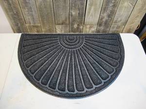 lot 41 image: 39 in half circle outdoor entry mat - heavy duty material