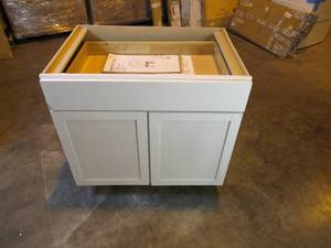 lot 8 image: Courtland Shaker Assembled 36 in. x 34.5 in. x 24 in. Stock Base Kitchen Cabinet in Polar White Finish