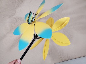 New Double Sided Wind Spinner with Solar Light