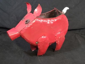 New Handmade Recycled Metal Garden Art Pink Piggy Planter