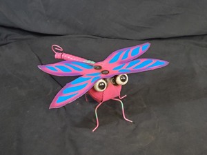 New Handmade Recycled Metal Garden Art Dragonfly   Firefly