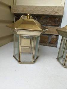 lot 85 image: Pair of Wall Mounted Outdoor Lanterns, Brass & Glass