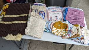 lot 48 image: Vintage Kitchen Towels, Wash Rags, Rugs and More