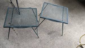 lot 59 image: Set of 2 Outdoor Stackable Side Tables