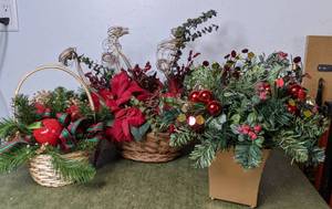 lot 193 image: Christmas Faux Flower Arrangements