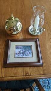 lot 36 image: Gorgeous Lot of (3) Classic Home Decor
