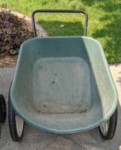 lot 46 image: Large Garden Cart