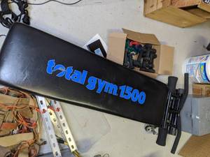 lot 277 image: Total Gym 1500 Workout Exercise Bench & Weights