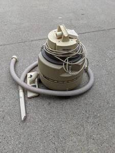 lot 313 image: Vintage Norelco Genie Jet Vac - Series 300