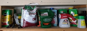 lot 314 image: Gardeners Lot - Food, Sprinklers & Sprayers