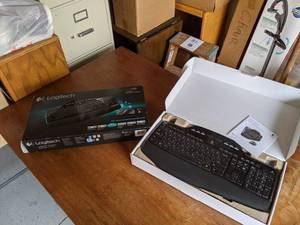 lot 325 image: Logitech Keyboard & Mouse (original packaging)